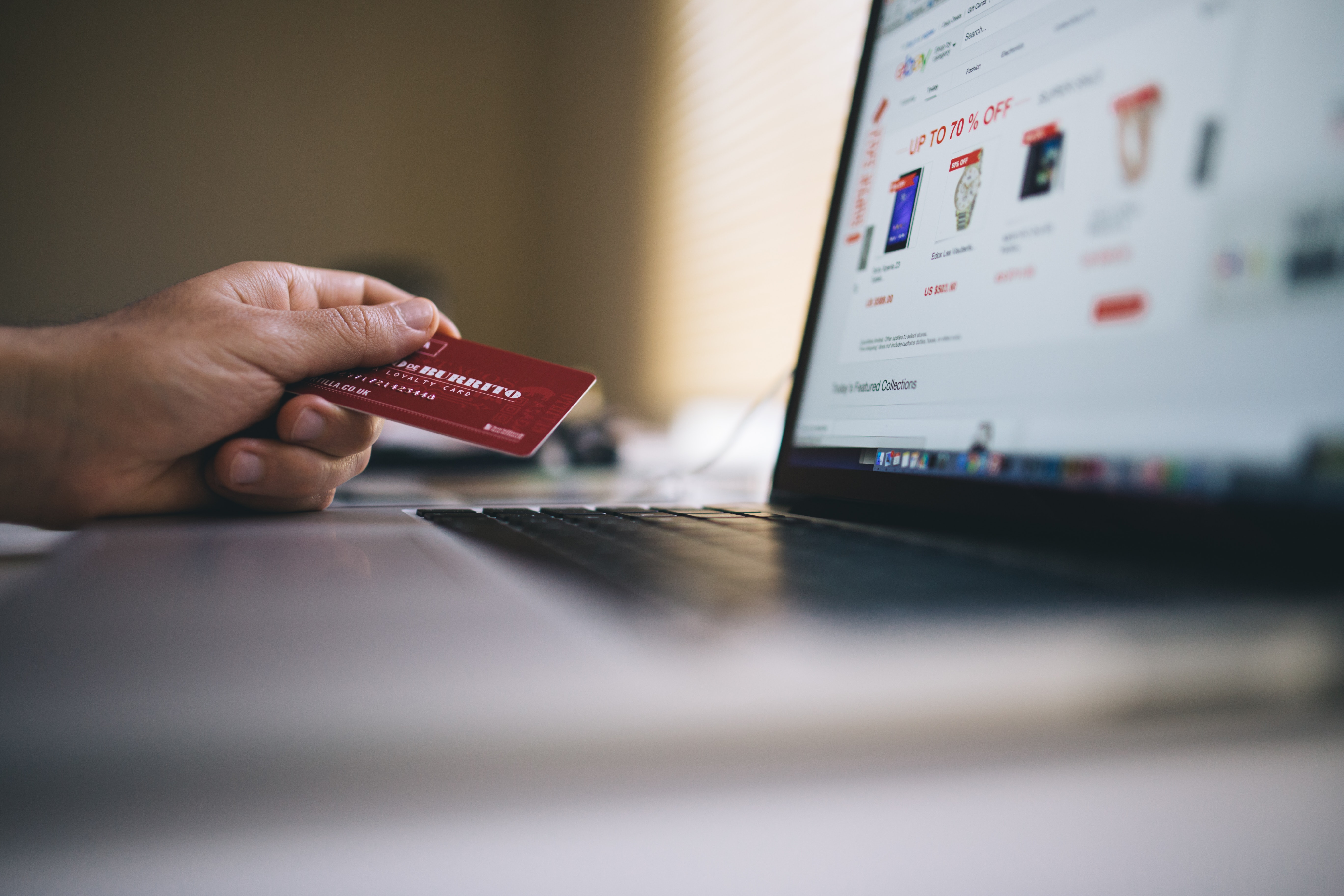 black-friday-buy-computer-34577-1
